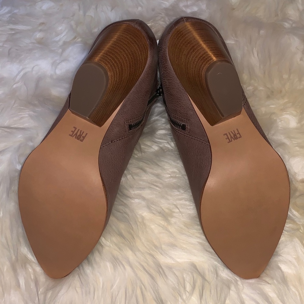 Frye Reina Bootie in Dusty Rose, Size 9.5 Boots - Picture 9 of 10